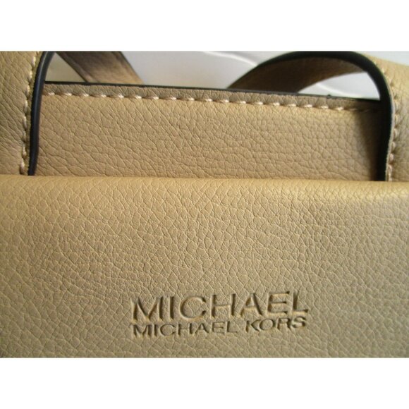 *Michael Kors Beige Tan Satchel Pebbled Boxy Purse - Picture 3 of 6